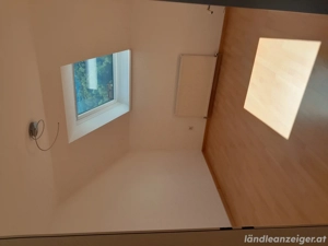 Ruhige, helle Dreizimmerwohnung mit Balkon Bild 8