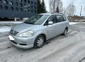 Toyota Avensis Verso Bild 3