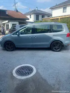 VW Sharan Kombi mit Allrad Bild 2