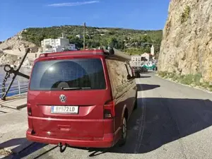 VW Bulli mit Camperausbau Bild 2