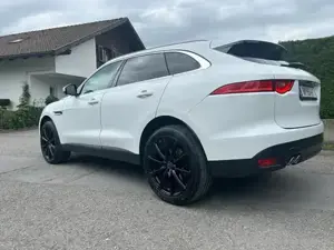 Jaguar F-Pace Bild 4