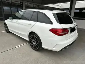 Mercedes C400 Bild 4