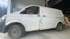 VW Transporter T5 TDI 140 PS Bild 4