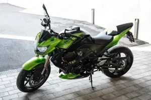 Kawasaki Z 750R Bild 2