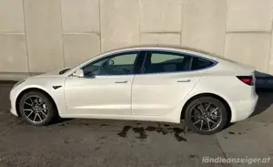 Tesla Model 3 Standard Plus Bild 3