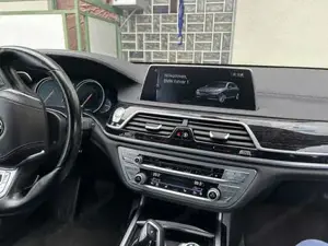 BMW 7er Bild 6