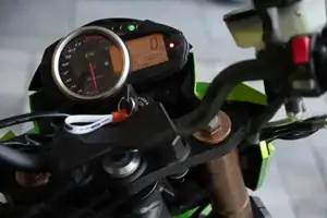 Kawasaki Z 750R Bild 8