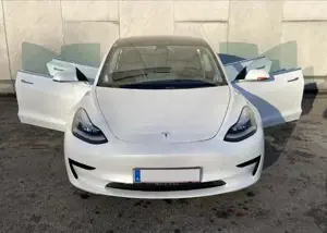 Tesla Model 3 Bild 5