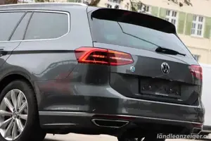 VW Passat R-Line 2.0 DSG *Highline *AHK *ACC *APP *Top Ausstattung *sehr gepflegt Bild 5