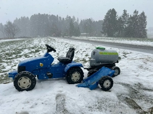 Trettraktor mit 2 Anhänger und Gokart 