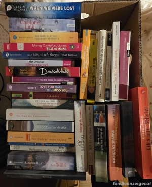 viele verschiedene Bücher Bild 2