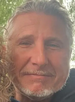 Mann  59 170 78    gepflegt , sportlich und Mobil sucht Dich............