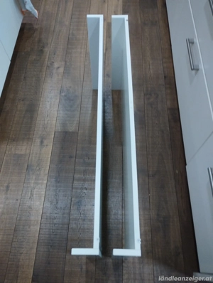 Kleiderkasten Bild 8