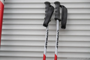 Atomic-Schi (180 cm) und Atomic-Schistöcke (130 cm) Bild 3