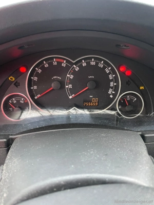 Opel Meriva A 1.7cdti Bild 3