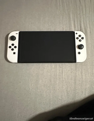 Nintendo Switch Olde mit pro kontroller 3 spiele  Bild 3