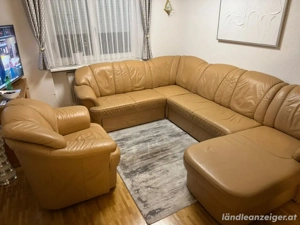 Wohnzummer Couch mit Couchsessel Bild 4