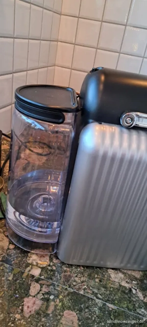 Nespressomaschine neuwertig Bild 3