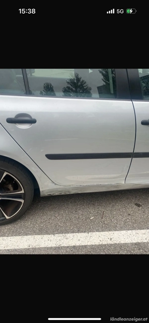 vw Golf V 1.9 TDI  Notverkauf Platztmangel !!!! Bild 9