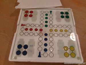 Mensch ärgere dich nicht - Spiel aus Glas 