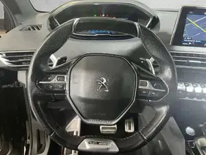 Peugeot 5008 Bild 9