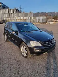 Mercedes ML 320 CDI 4 Matic Bild 8