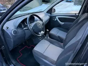 Dacia Duster 1.6 4x4 ALLRAD Bild 8