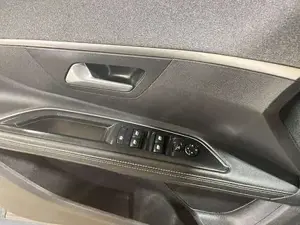 Peugeot 5008 Bild 12