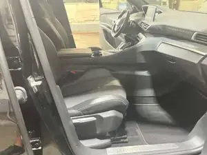 Peugeot 5008 Bild 18