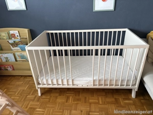 Kinderbett wie neu in weiß Bild 2