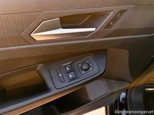 VW Caddy Maxi 2,0 TDI Style 7 Sitze Bild 8