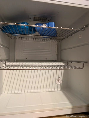 Verkaufe neuen Klarstein Mini Kühlschrank mit Glastür