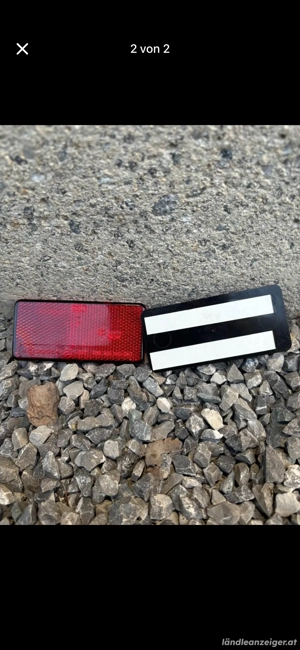 HELLA Rückstrahler Hinten Bild 2