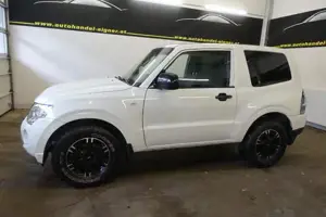 Mitsubishi Pajero Bild 17