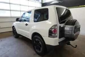 Mitsubishi Pajero Bild 16