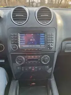 Mercedes-Benz M-Klasse Bild 7