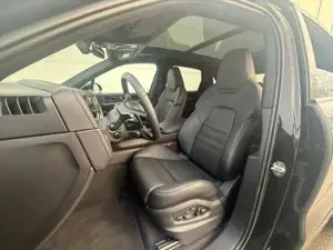 Porsche Cayenne Bild 18