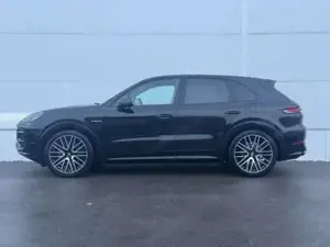 Porsche Cayenne Bild 2