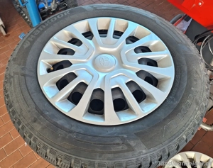 Winterreifen auf Stahlfelgen inkl. Raddeckel