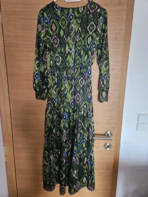 Neues Kleid mit Etikett in XS Bild 3