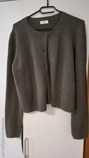 Strickjacke neu Bild 2