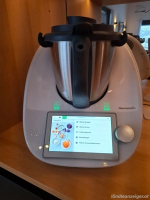 Thermomix TM6 mit Gemüsestyler 
