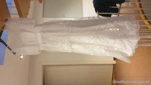 Brautkleid zeitlos klassisch elegant  Bild 3
