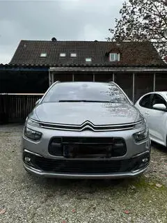 Verkaufe Citroen Spacetourer Bild 5