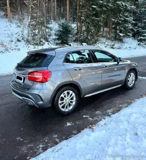 Mercede GLA 180d AMG line Bild 9