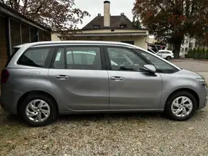 Verkaufe Citroen Spacetourer Bild 3