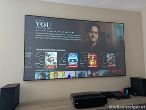 4K Heimkino-Erlebnis! Hisense Beamer Laser TV inkl. 100 Zoll Leinwand