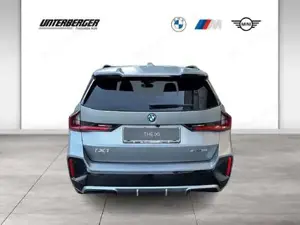BMW iX1 xDrive30 U11 M Sportpaket Head-Up DAB Bild 5