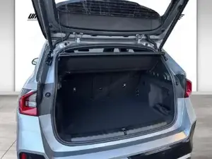 BMW iX1 xDrive30 U11 M Sportpaket Head-Up DAB Bild 12