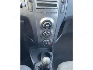 Toyota Yaris Bild 11